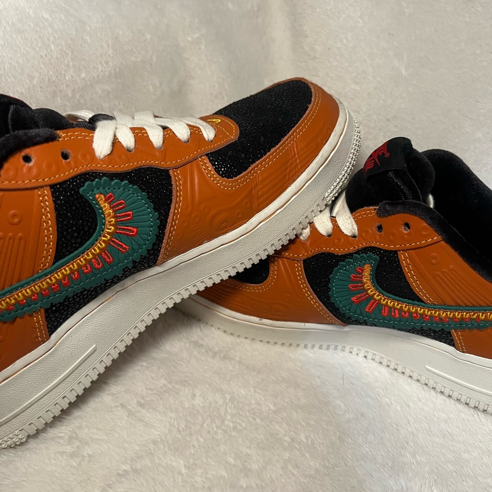 Nike AIr Force 1 ‘07 LX Siempre Familia